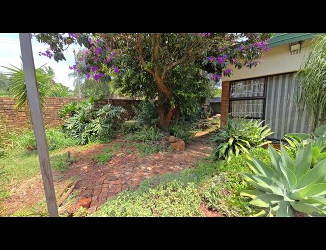 4 BEDROOM HOUSE FOR SALE IN DORANDIA